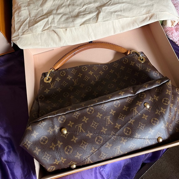 Hand bag - Picture 3 of 7